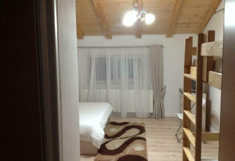 4인용 스탠다드 룸, Pensiunea Alexandra Livia