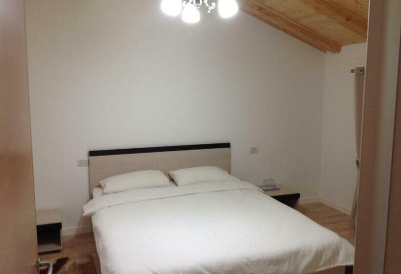 디럭스 룸, Pensiunea Alexandra Livia