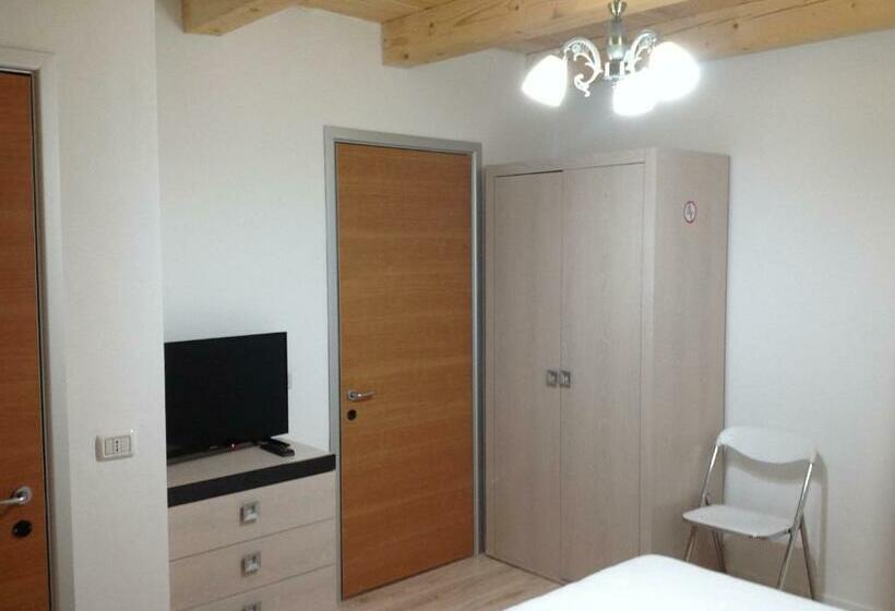 디럭스 룸, Pensiunea Alexandra Livia