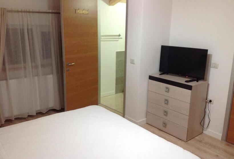 디럭스 룸, Pensiunea Alexandra Livia