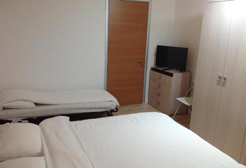 디럭스 룸, Pensiunea Alexandra Livia