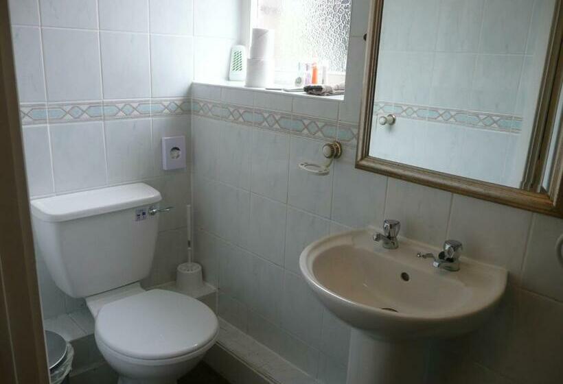 キングサイズベッドのスタンダードルーム, Noble Lands