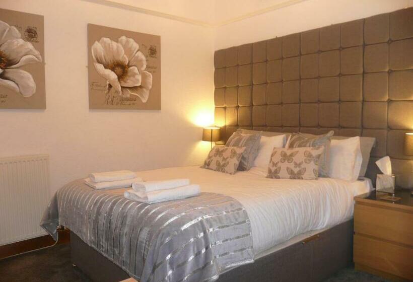 キングサイズベッドのスタンダードルーム, Noble Lands