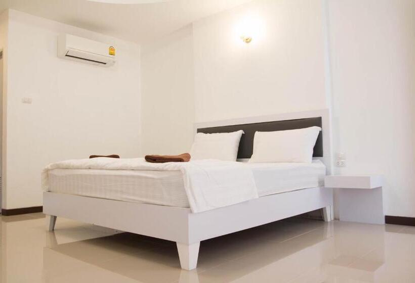 غرفة قياسية, Grand Place Resort