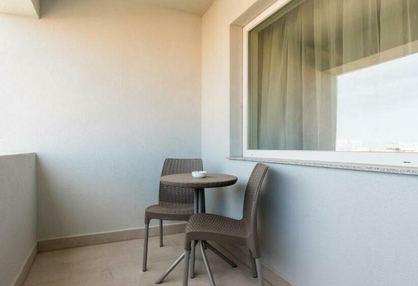 스위트, Turquoise Boutique