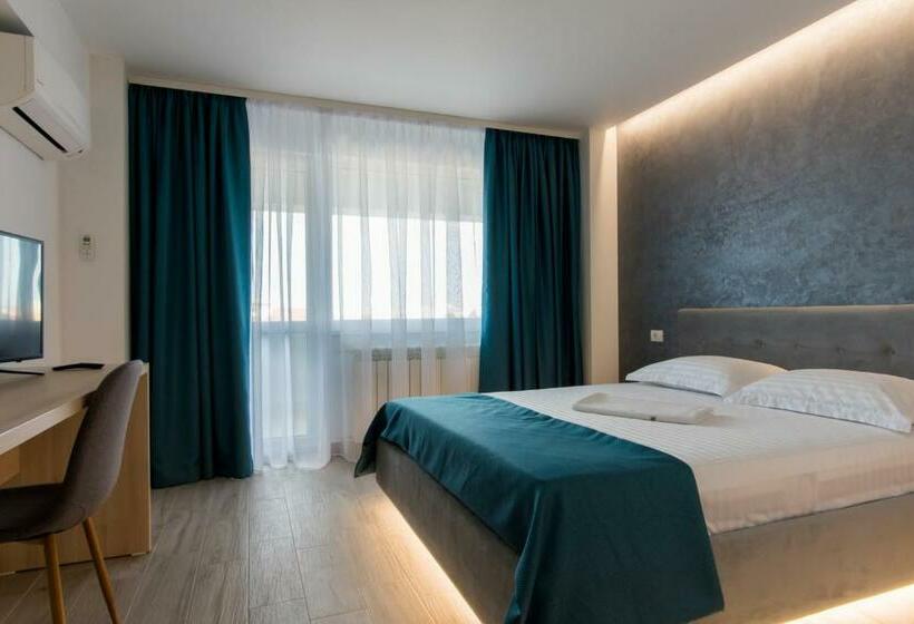 스위트, Turquoise Boutique