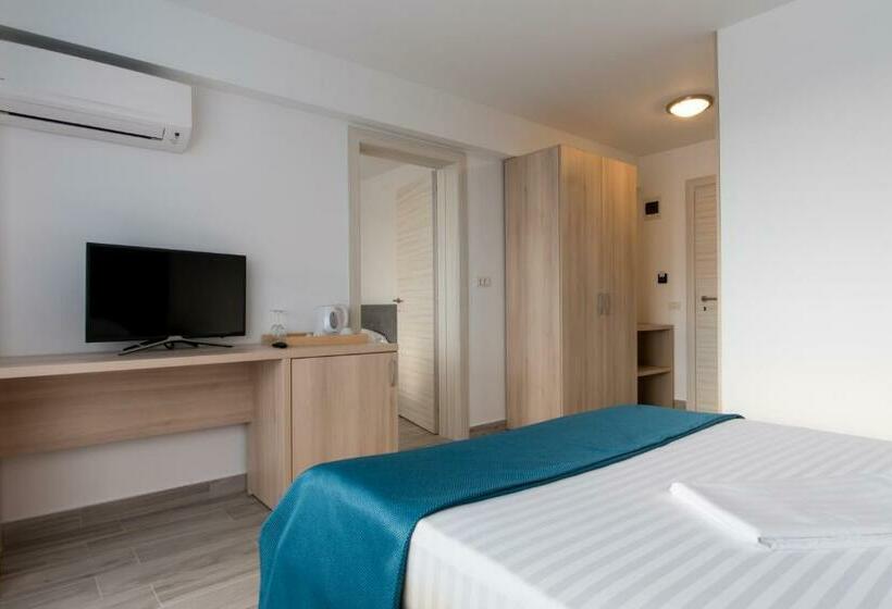 스위트, Turquoise Boutique