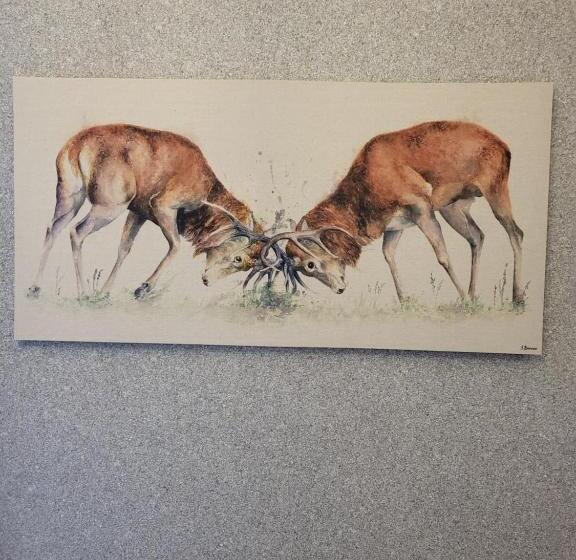 패밀리 스튜디오, 140 Bond