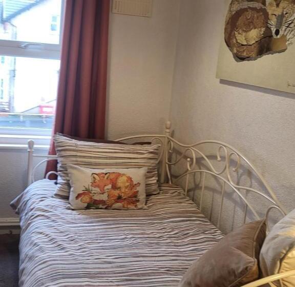 침실 3개 아파트, 140 Bond