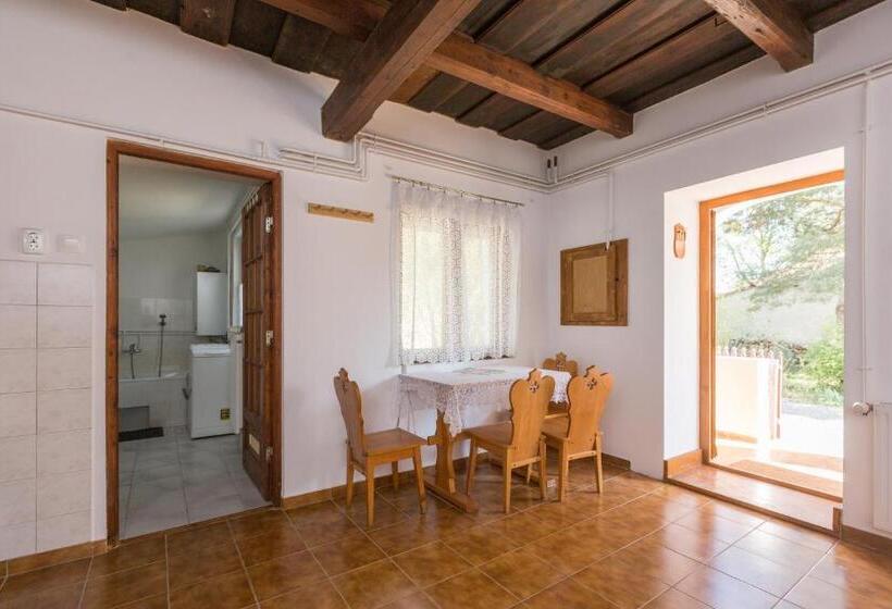 スイート, Gádoros Vendégház