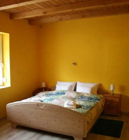 Deluxe-huone, Kedvenc Vendégház