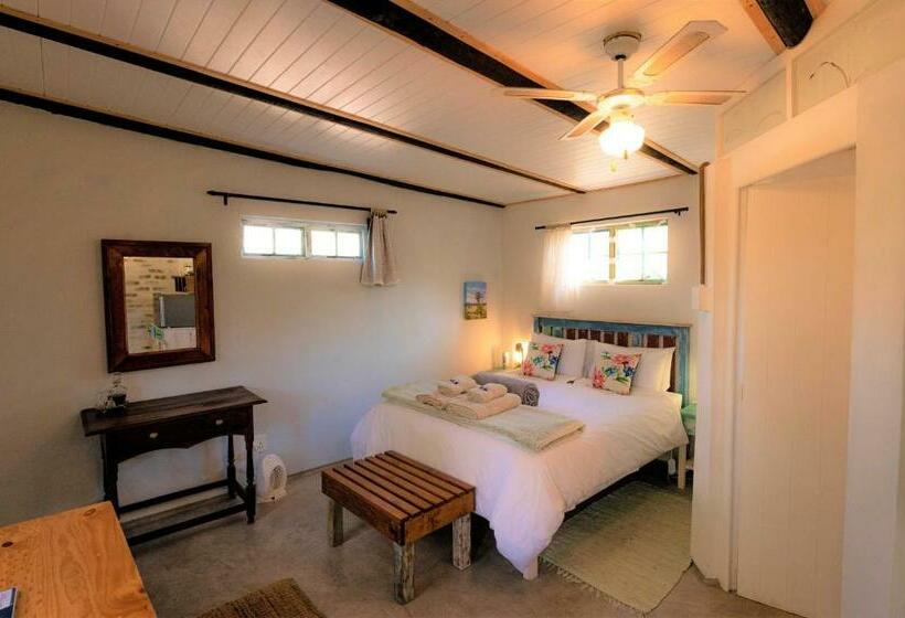 Номер Deluxe с Балконом, Over Karoo Inn