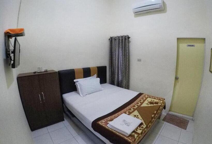 スタンダードルーム, Pondok Simpang Tiga