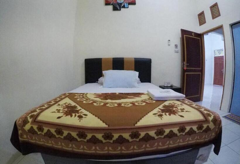 スタンダードルーム, Pondok Simpang Tiga