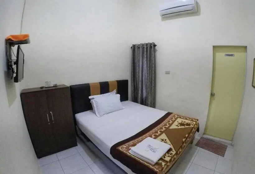 خانه 3 خوابه, Pondok Simpang Tiga