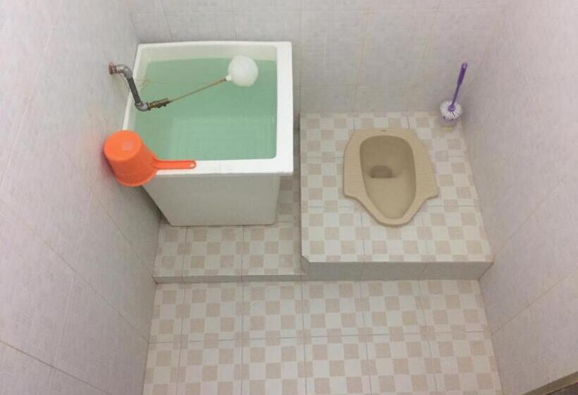 スタンダードルーム, Pondok Simpang Tiga