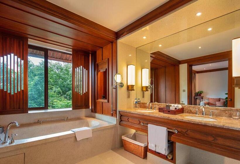 اتاق لوکس با تخت بزرگ, Anantara Xishuangbanna Resort