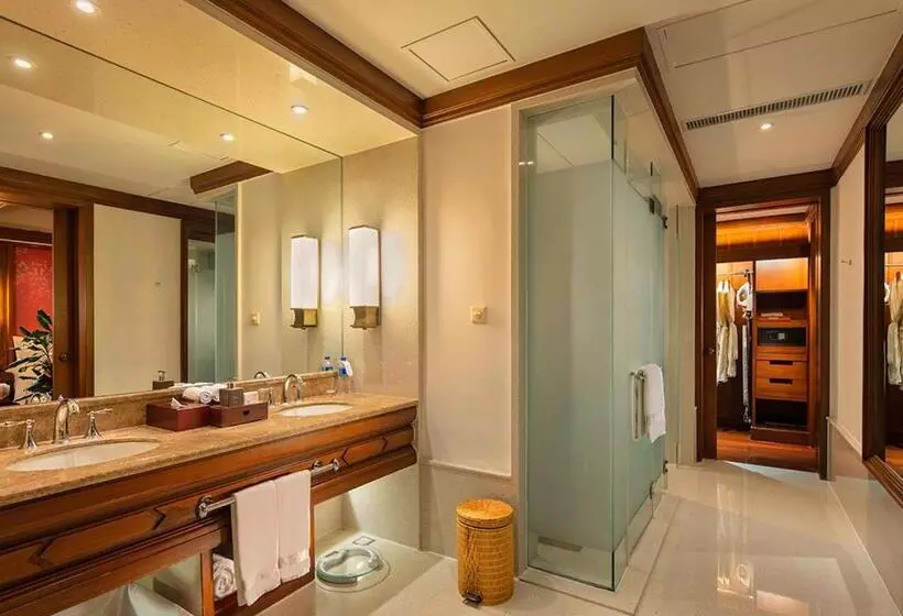 キングサイズベッドのデラックスルーム, Anantara Xishuangbanna Resort