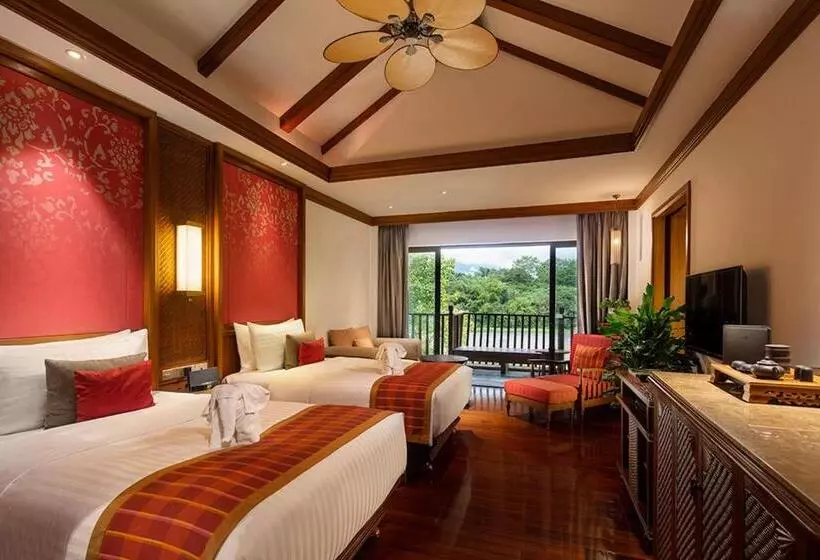 キングサイズベッドのデラックスルーム, Anantara Xishuangbanna Resort