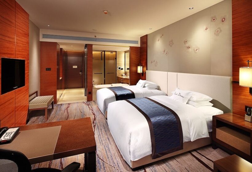 Номер Стандарт, Doubletree By Hilton Hotel Guangzhou   Science City