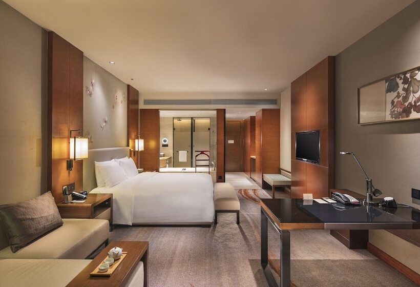 Номер Deluxe Кровать Кинг, Doubletree By Hilton Hotel Guangzhou   Science City