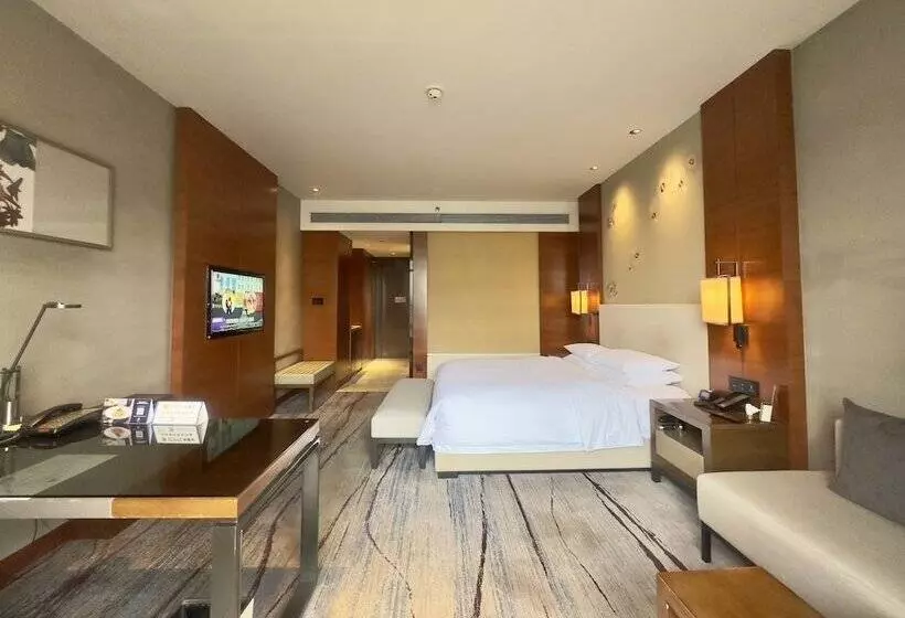 キングサイズベッドのデラックスルーム, Doubletree By Hilton Hotel Guangzhou   Science City