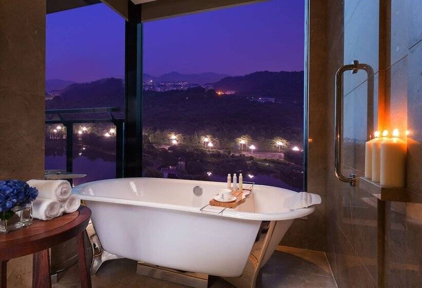 Люкс, Doubletree By Hilton Hotel Guangzhou   Science City