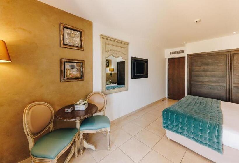 适合残疾人使用的标准间, Hôtel Liberata & Spa