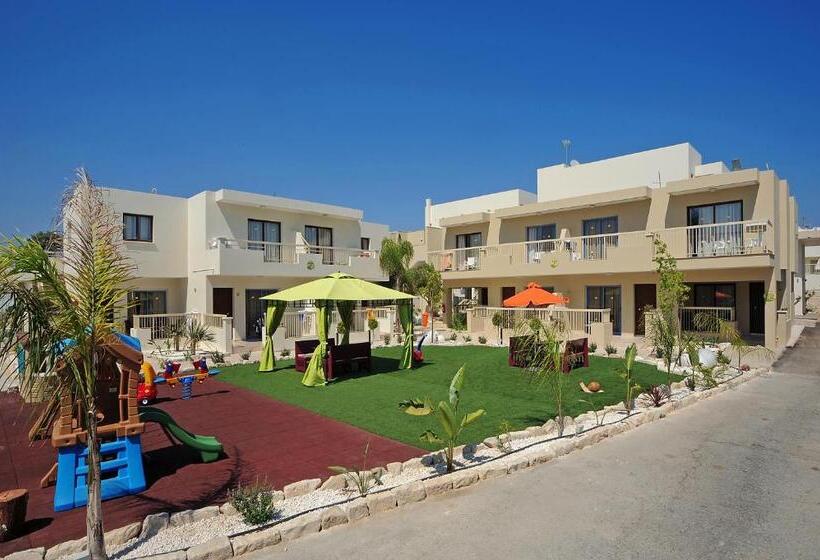 스탠다드 스튜디오, Nelia Gardens