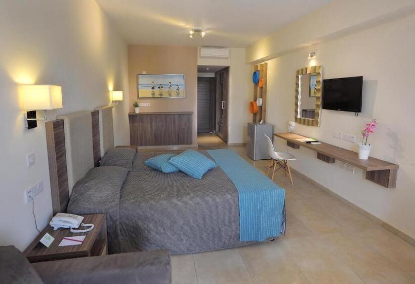 수피리어 룸, Nelia Gardens