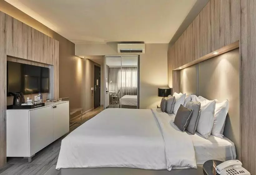 キングサイズベッドのスーペリアルーム, Radisson Blu Belo Horizonte Savassi