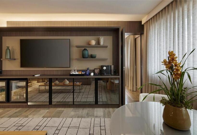סוויטה מלכותית, Radisson Blu Belo Horizonte Savassi