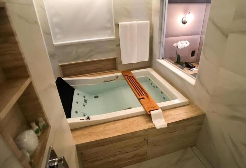 סוויטה מלכותית, Radisson Blu Belo Horizonte Savassi