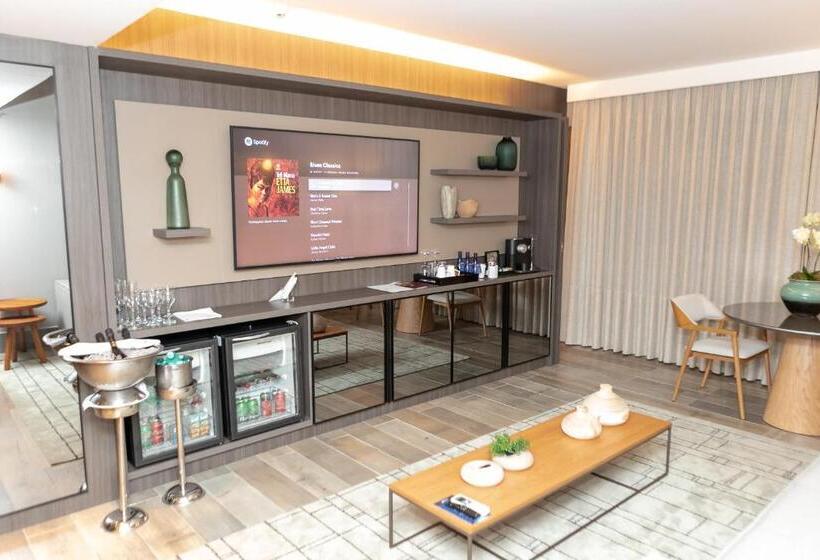 סוויטה מלכותית, Radisson Blu Belo Horizonte Savassi