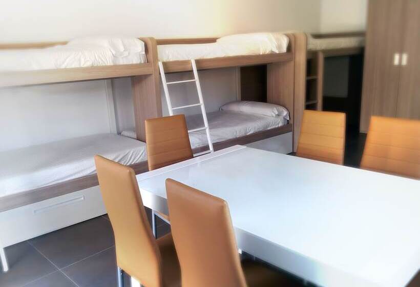 标准工作室, Restaurante El Corte