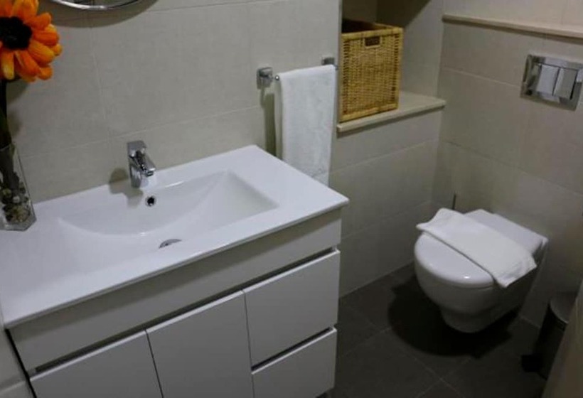 标准工作室, Restaurante El Corte