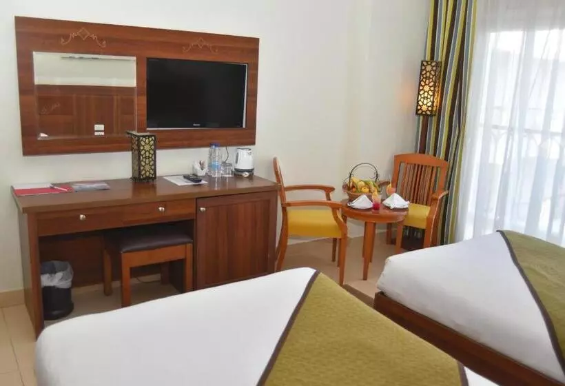 اتاق استاندارد با چشمانداز دریا, Royal Star Beach Resort
