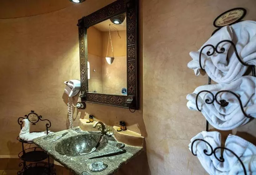 سوئیت سینیور, Kasbah Hotel Tombouctou