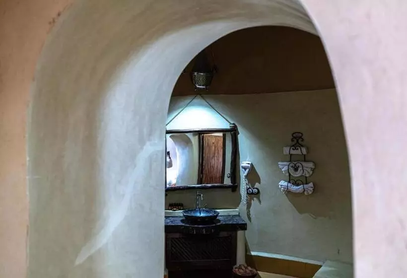 اتاق استاندارد سه نفره, Kasbah Hotel Tombouctou