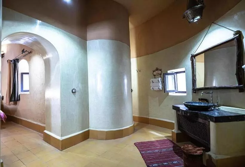 اتاق استاندارد سه نفره, Kasbah Hotel Tombouctou