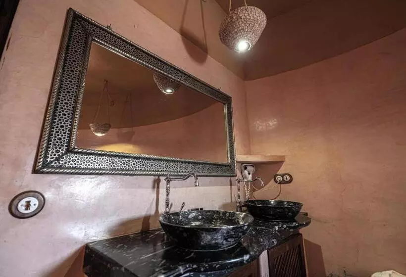 سوییت خانوادگی, Kasbah Hotel Tombouctou