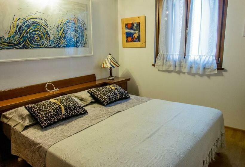 バス共有のスタンダードルーム, B&b Ca Neva