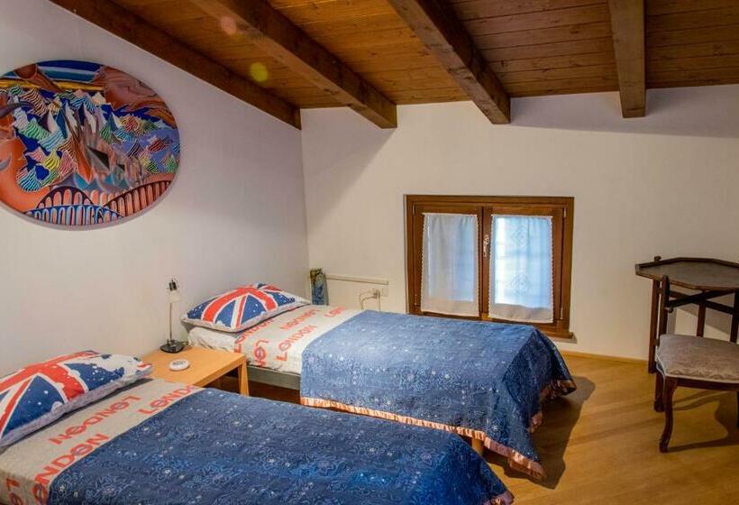 バス共有のスタンダードルーム, B&b Ca Neva