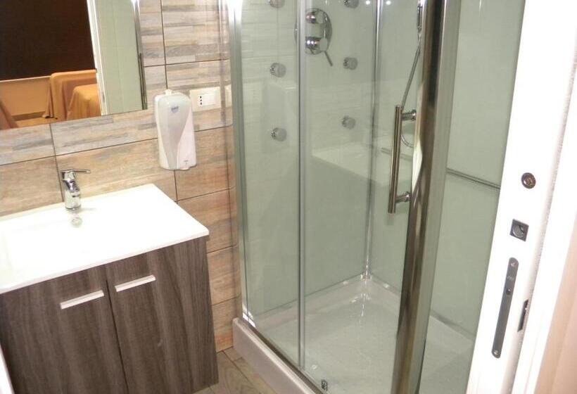 اتاق استاندارد سه نفره, B&b Il Giardino Diamante