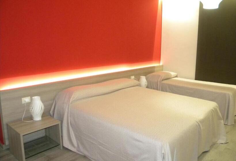 اتاق استاندارد سه نفره, B&b Il Giardino Diamante