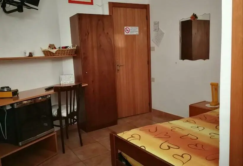 اتاق استاندارد یک نفره, B&b Leggieri Villa Siria