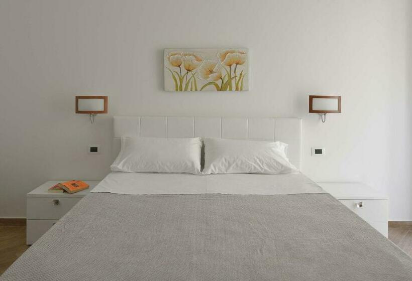 스탠다드 트리플 룸, Cavaliere Costa