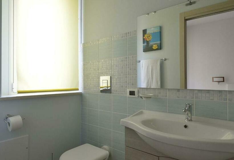 스탠다드 트리플 룸, Cavaliere Costa