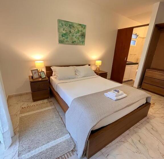 高级套房, Gardens Guest House