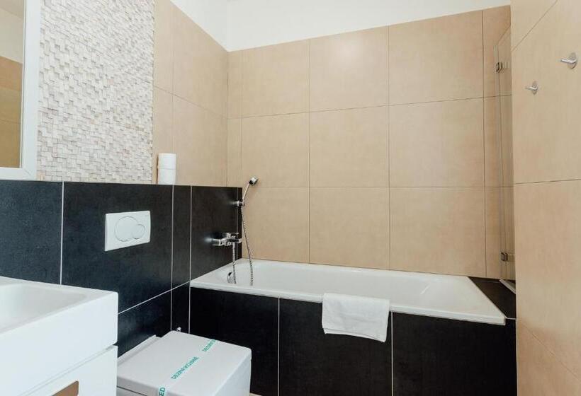 إستوديو قياسى, Glaus